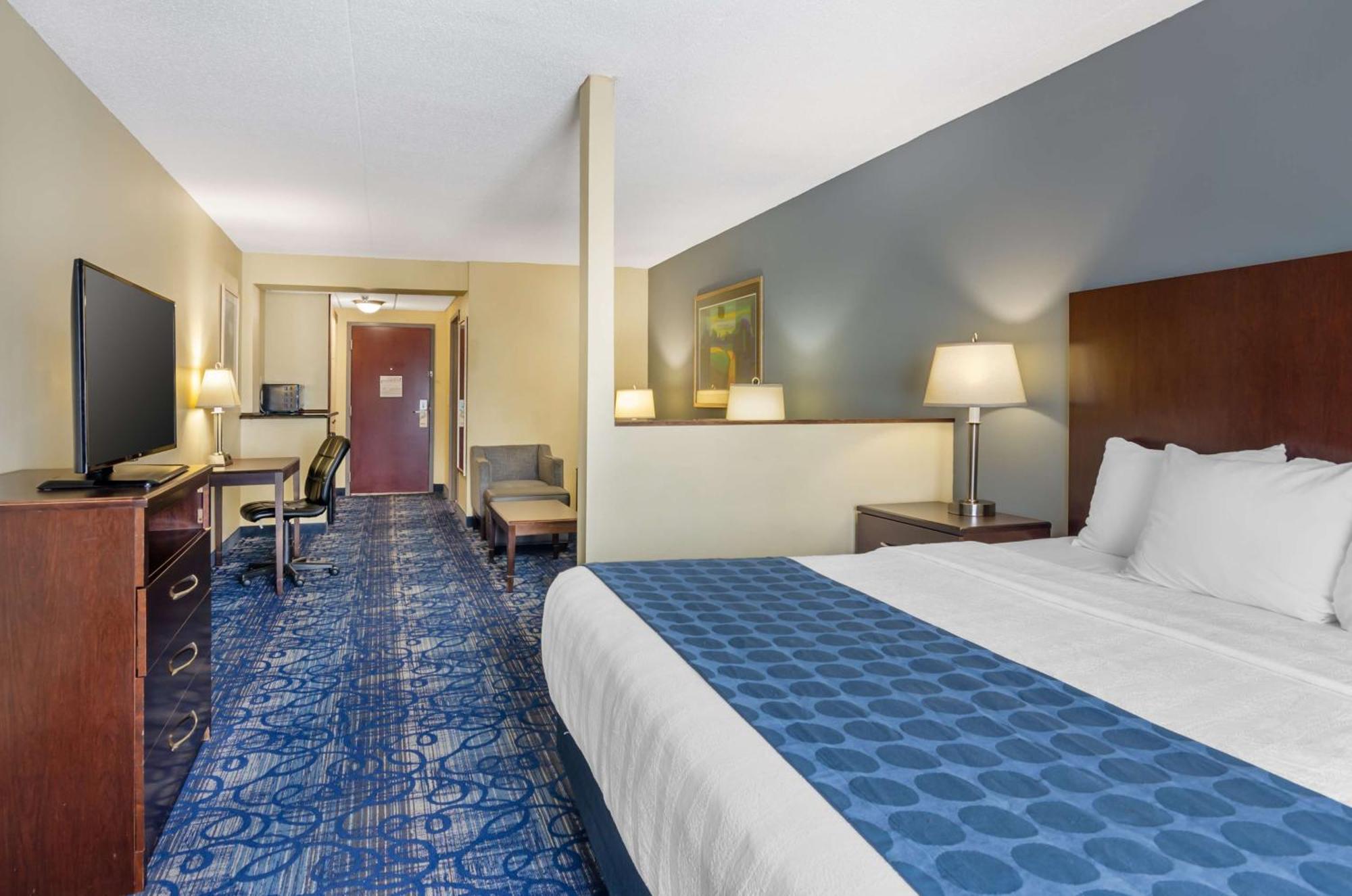Best Western Plus Уэйнсборо Экстерьер фото