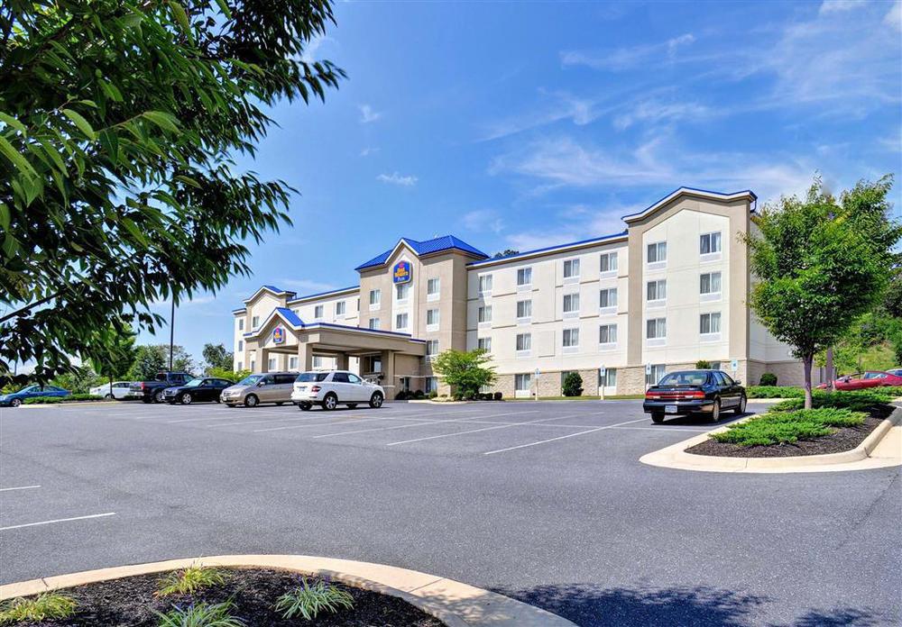 Best Western Plus Уэйнсборо Экстерьер фото